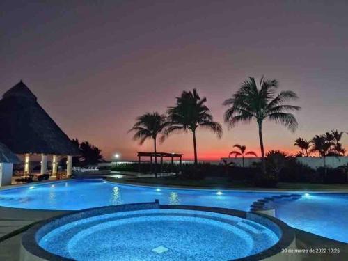 Boulevard Barra Vieja Apartment | Beachfront Apartment with Pool & Private Beach Access