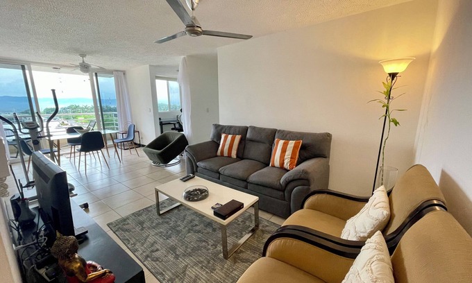 San Rafael Apartment | Beautiful Apartment with Panoramic Views and Spa Access
