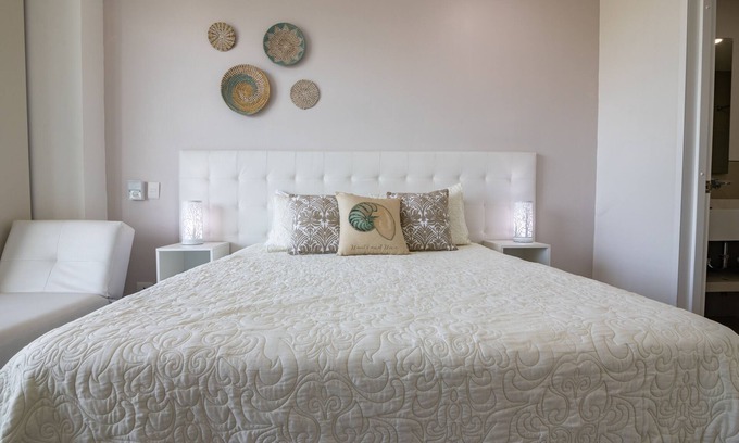 La Boquilla Apartment | Beachfront Escape with Pool & Spa – Rated 10/10 by Guests