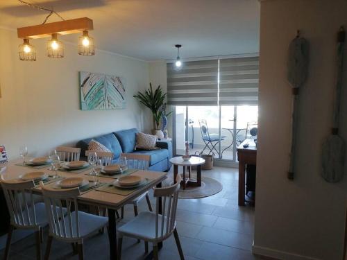 Algarrobo Apartment | Beautiful Costa Algarrobo: Beachfront Retreat with Pool