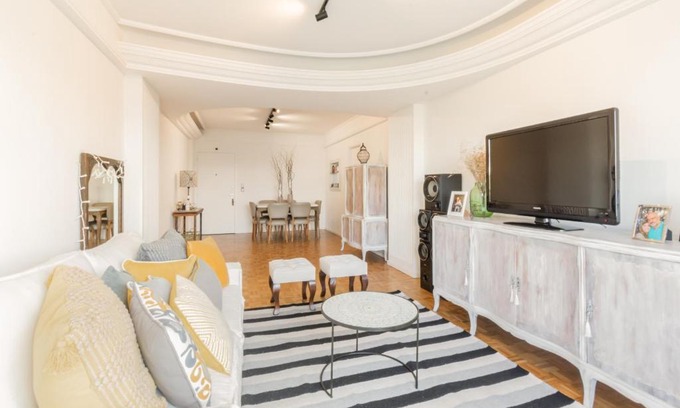Miraflores Apartment | Discover Oceanfront Comfort at Hermoso Depa in Miraflores
