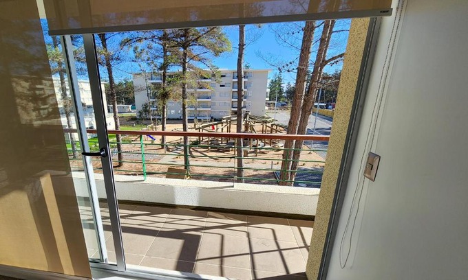 El Tabo Apartment | Serene Stay at Parquemar 3 with Pool & Family Amenities