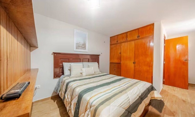 Chorrillos Apartment | Relaxing Loft with Netflix, Spa & Hot Tub Amenities