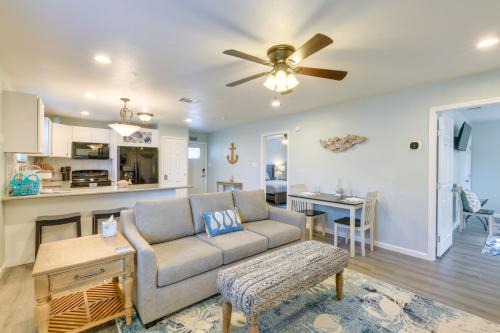 Rockport House | Heron Bay Cottage - Rockport: Pet-Friendly & Family Fun Await