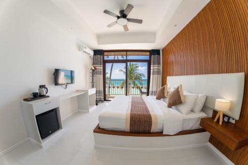 Dhiffushi House | Discover Heron Beach Hotel: A Premier Maldivian Retreat