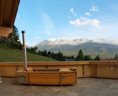Wallgau Apartment | Herzbluad Chalet: Oceanview Retreat with Top Guest Rating