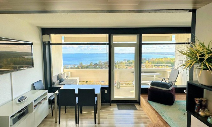 Sierksdorf Apartment | Welcome to Panoramic Hotel in Sierksdorf - Oceanfront Bliss