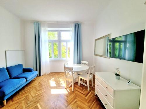 Stuwerviertel Apartment | Discover Eco-Friendly Comfort at Küss die Hand 3