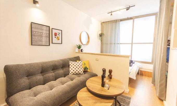 Herzliya Apartment | Family-Friendly Herzliya Center Green Studio with Kitchen