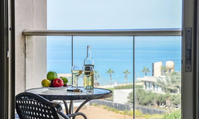 Herzliya Pituach Apartment | Herzliya Seaside Charming Home