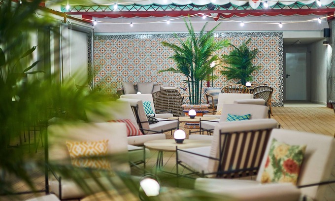 Huerta del Pilar Hotel | Discover Hesperia Sevilla: 4-Star Comfort with Spa & Pool
