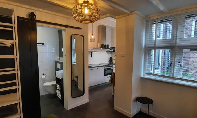 Leeuwarden Apartment | Delightful Het PrinsenTuintje - Guest Rated 9.4, Family Friendly