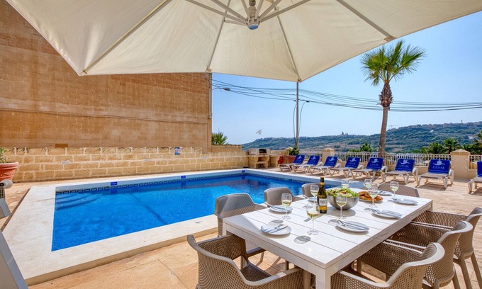 Ghasri Villa | Welcoming Hgieri - Ghasri Holiday Home with Private Pool