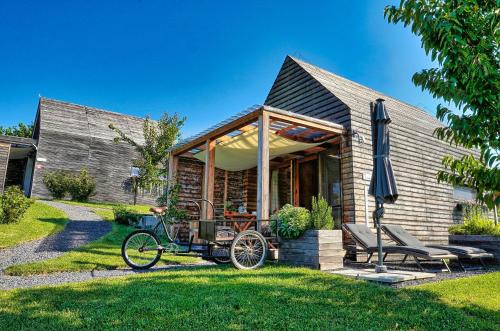 Tisina House | Guest Rated 10/10: Hišice Čarna - Family-Friendly Retreat