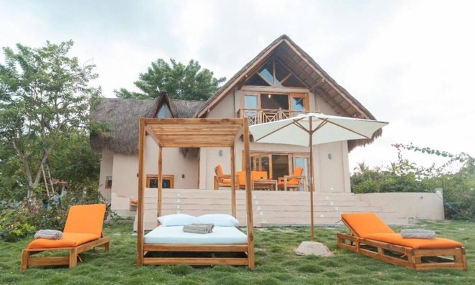 Tierra Bomba Island House | Discover Hi Cartagena Villa Moje Laska Beach Club Retreat