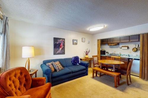 Winter Park Apartment | Perfect Hi Country Haus Getaway with Private Pool & Hot Tub