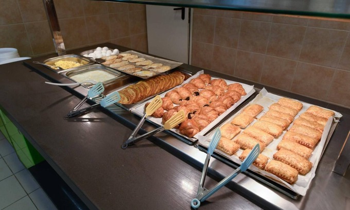 Yehuda Hamaccabi Hotel | Welcoming HI Tel Aviv: Family-Friendly with Breakfast Included