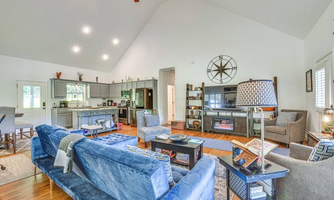 Hiawassee House | Hiawassee Cabin Near Lake Chatuge + AT Trailheads