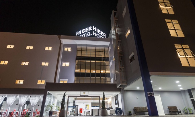 Trevo Hotel | Guest Rated Hiber Hotel: Accessible Stay with Breakfast