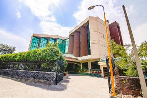 Katra Hotel | Hibis Hotel Devi Grand - Katra