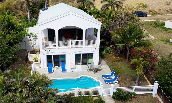 Estate Salt River Villa | Hibiscus Beach House: Oceanfront Retreat with Private Pool
