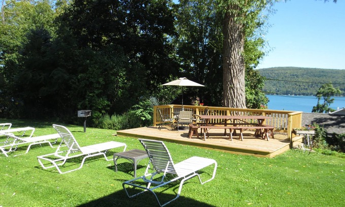 Cooperstown - Otsego Lake Hotel | Discover Hickory Grove Motor Inn: Family-Friendly Retreat