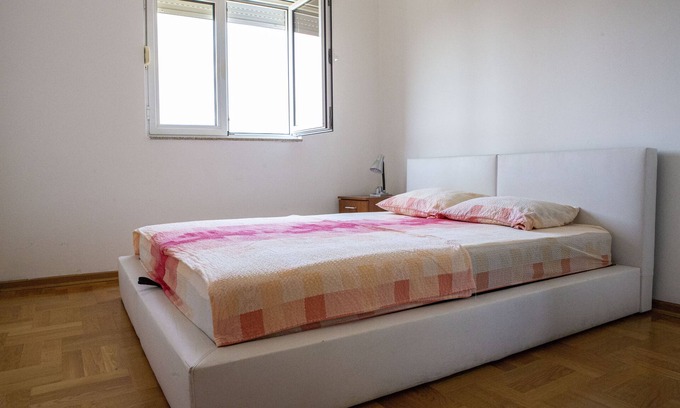Podmaine Apartment | Cozy 1BR Oasis with Kitchen Near Beautiful Budva