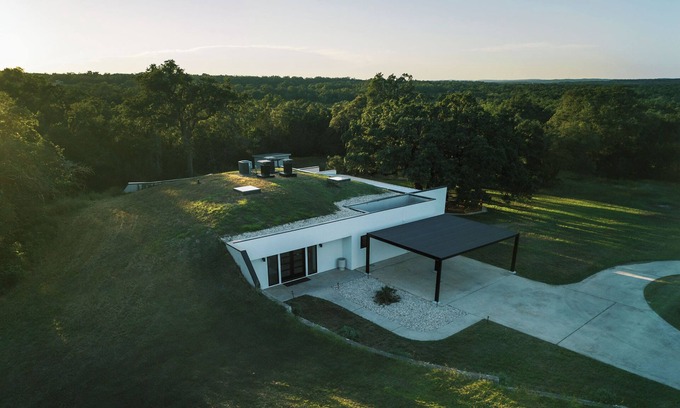 Driftwood House | Eco-Luxe Retreat with Kitchen in Hill Country – 10/10 Rated