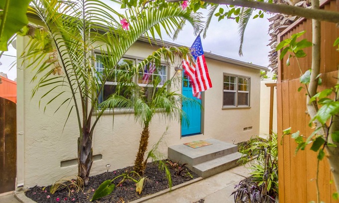 Ocean Beach Cottage | Discover a Hidden Gem Steps from the Beach with Ocean Views