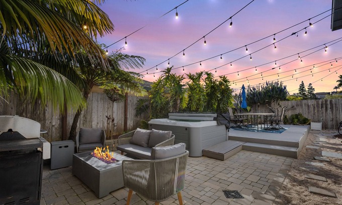 Point Loma Heights Apartment | Hidden Gem: 3Bed/3Ba Retreat w/Jacuzzi Point Loma AC/Parking