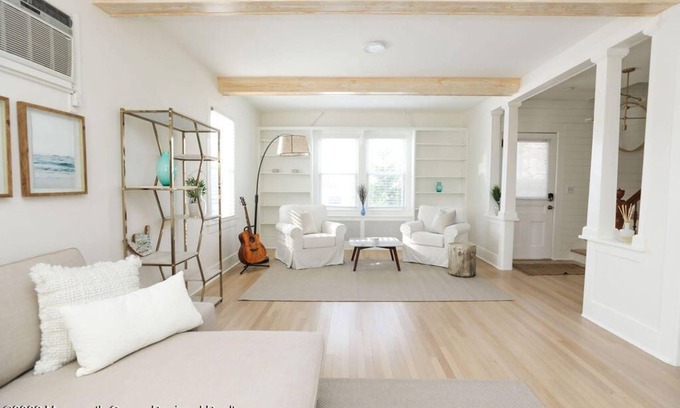 Long Branch House | Discover a Beachfront Oasis with Top Ratings and Amenities