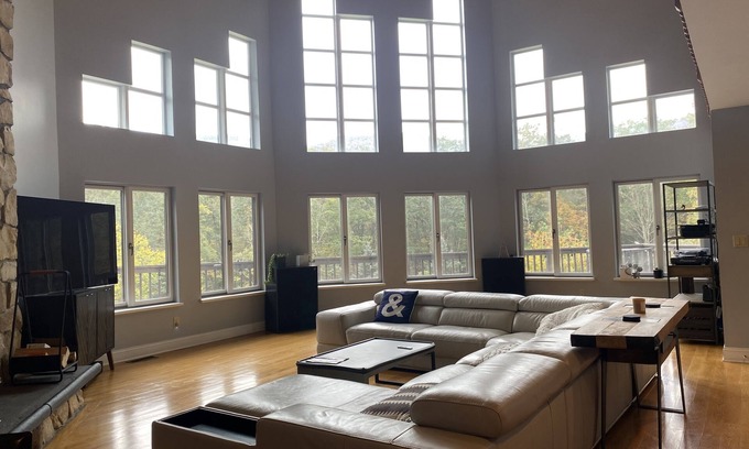 Acra House | Discover a Hidden Gem Just 10 Minutes from Windham