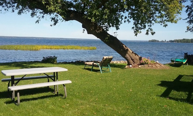Canastota House | Idyllic Oneida Lakefront Home with Breathtaking Views