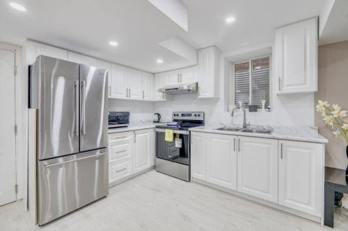 Halton Regional Municipality Apartment | Discover a Hidden Gem: Guest Rated 10/10 Basement Stay