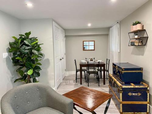 North End Apartment | Cozy Hidden Getaway with Backyard for Family and Pets