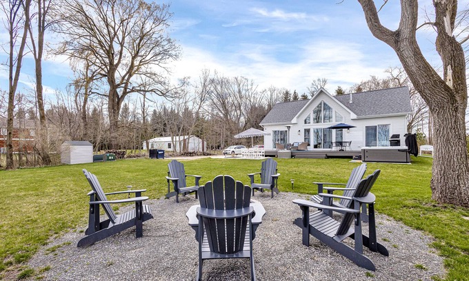 Cleveland House | Discover Hidden Haven: Ocean View with Hot Tub & Fire Pit