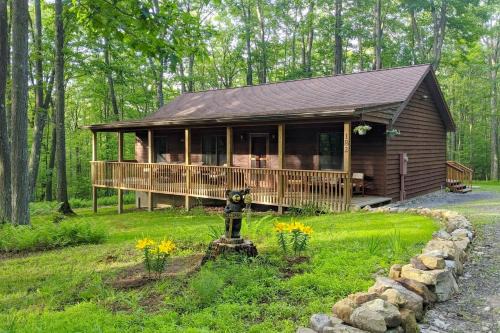 Swanton House | Eco-Friendly Retreat at Hidden Haven with Hot Tub Access