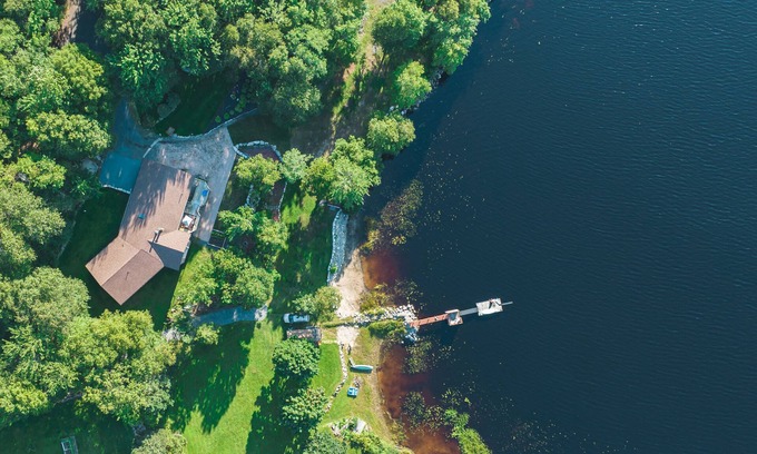 Bayside House | Discover Hidden Heaven at White Lake: 10/10 Guest Rated Stay