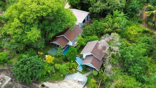Dambulla House | Discover Hidden Lake Cottages Sigiriya with Pool & Breakfast