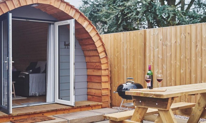 Tattenhall House | Discover Hidden Orchard: Pet-Friendly Retreat Rated 9.8