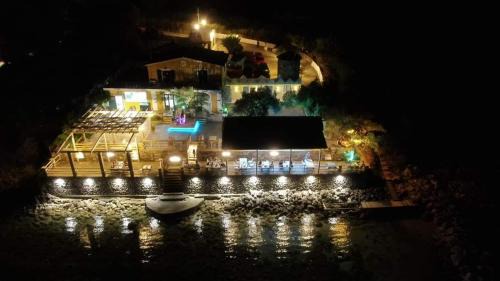 Termenades Villa | Discover Hidden Paradise: 4-Star Pet-Friendly Retreat