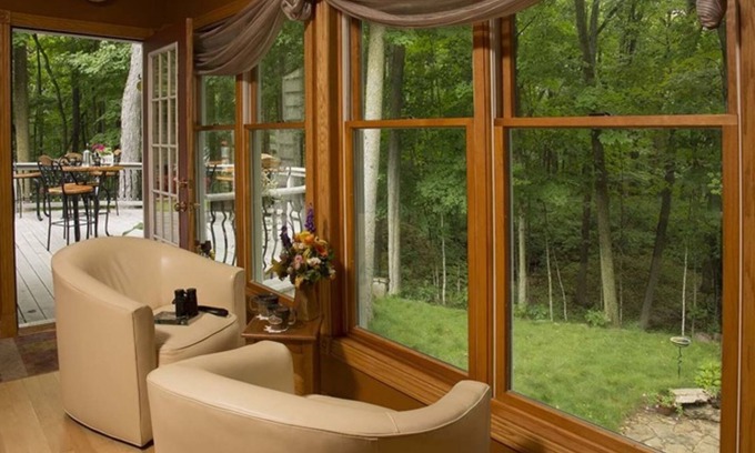Hingham Bed & Breakfast | Discover Hidden Serenity B&B: Guest Rated 9.8/10!