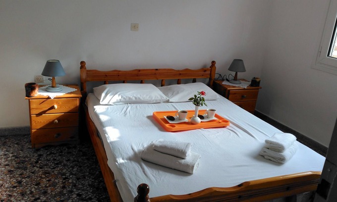 Kokkari Apartment | Cozy Hidden Treasure Kokkari - Steps from the Sea