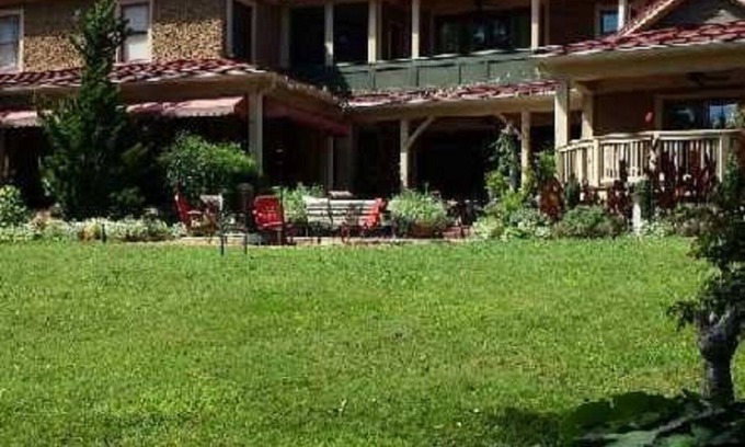 Historic Montford House | Discover a Gem with Ocean Views by Downtown!