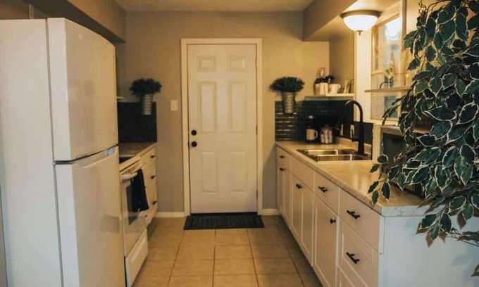Longview House | Hidden Treasure Summa