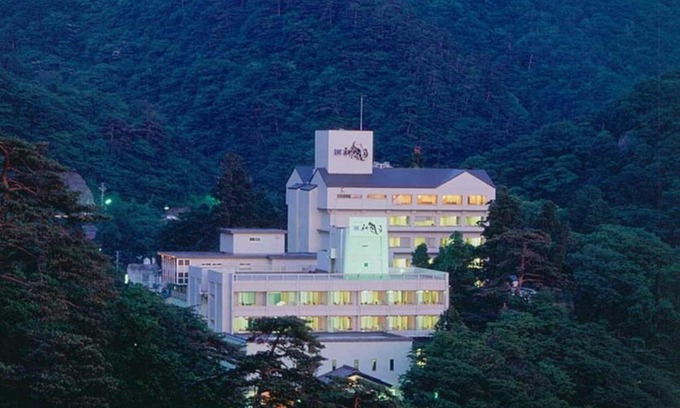 Aizuwakamatsu Hotel | Discover Higashiyama Park Hotel Shinfugetsu: Family-Friendly Retreat