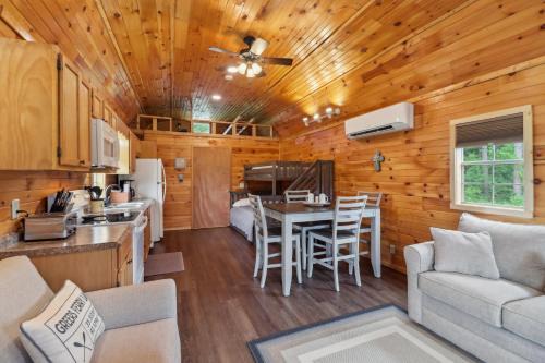 Greers Ferry Apartment | Family-Friendly Higden Hideaway with Fire Pit by Lake
