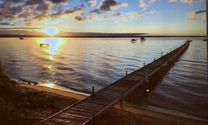 Higgins Lake House | Higgins Lake Getaway: Swim, Ride & Enjoy Lake Views!