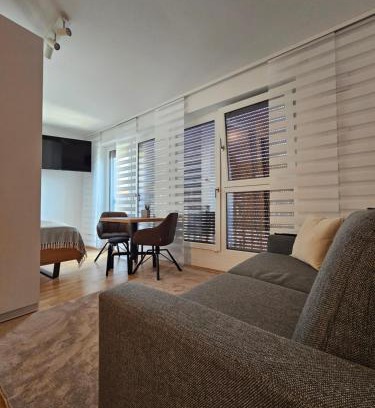 Eberhardshof Apartment | Elegant Design Apartment near Public Transport - 9.2/10 Rated