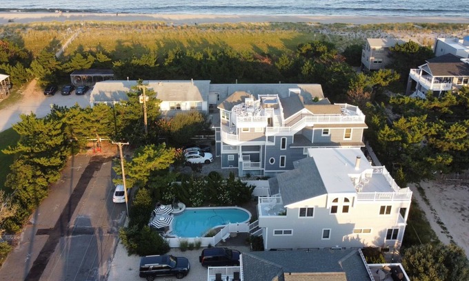 Harvey Cedars House | Exclusive Beach House in Harvey Cedars with Ocean View